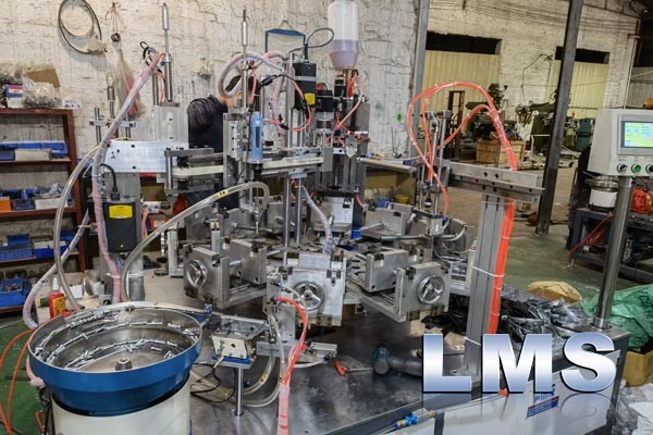 LMS pipe clamp Mold and Assembling Machine